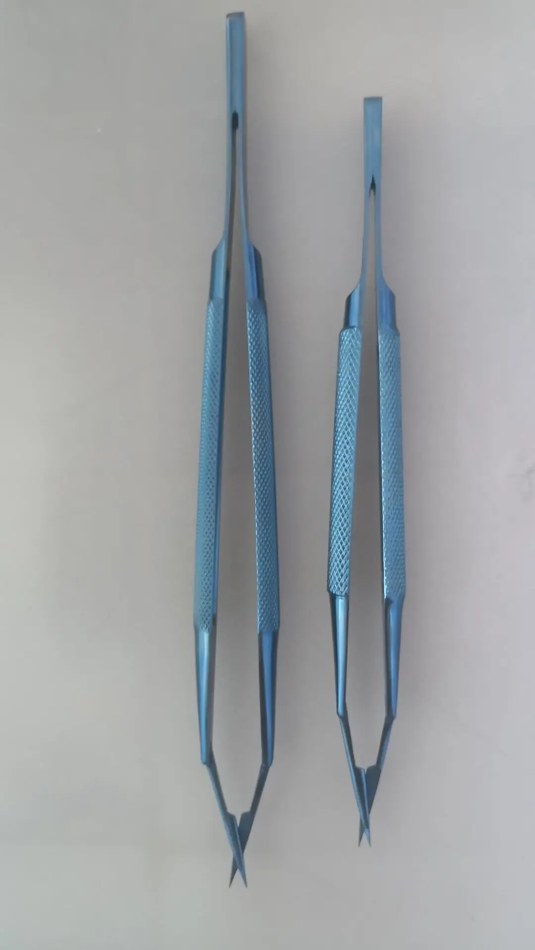 2019 Titanium Alloy Straight head Neurosurgery joint scissors round handle tools high quality
2019 Titanium Alloy Straight head Neurosurgery joint scissors round handle tools high quality