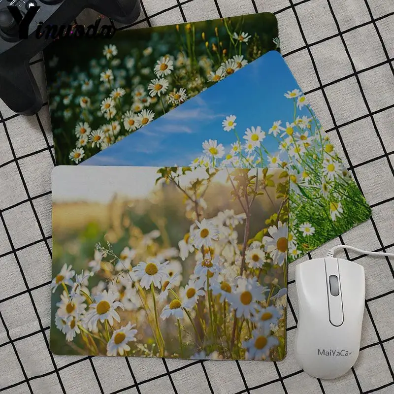 Yinuoda New Designs Little Daisy Customized MousePads Computer Laptop Anime Mouse Mat Natural Rubber Gaming mousepad Desk Mat
Yinuoda New Designs Little Daisy Customized MousePads Computer Laptop Anime Mouse Mat Natural Rubber Gaming mousepad Desk Mat