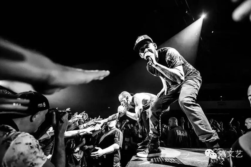 Q2344 Posters and Prints New Chester Bennington Linkin Park Pop Art Poster Canvas Painting Home Decor
Q2344 Posters and Prints New Chester Bennington Linkin Park Pop Art Poster Canvas Painting Home Decor