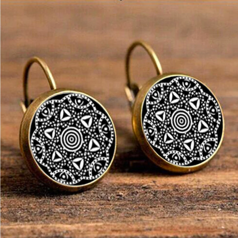 Image 18*18mm Fashion mandala earrings women jewelry henna rhinestone earring for women om symbol buddhism zen retro jewelry
