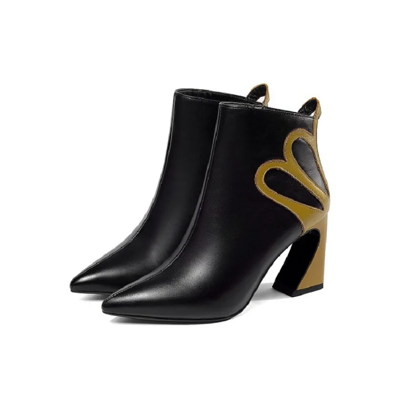 2019 autumn and winter new pointed boots high heel fashion women's leather boots black ljj 0307
2019 autumn and winter new pointed boots high heel fashion women's leather boots black ljj 0307