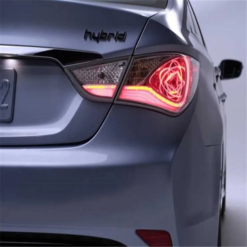 Hyundai-Sonata_Hybrid_2011_partial_rear_light-640x456