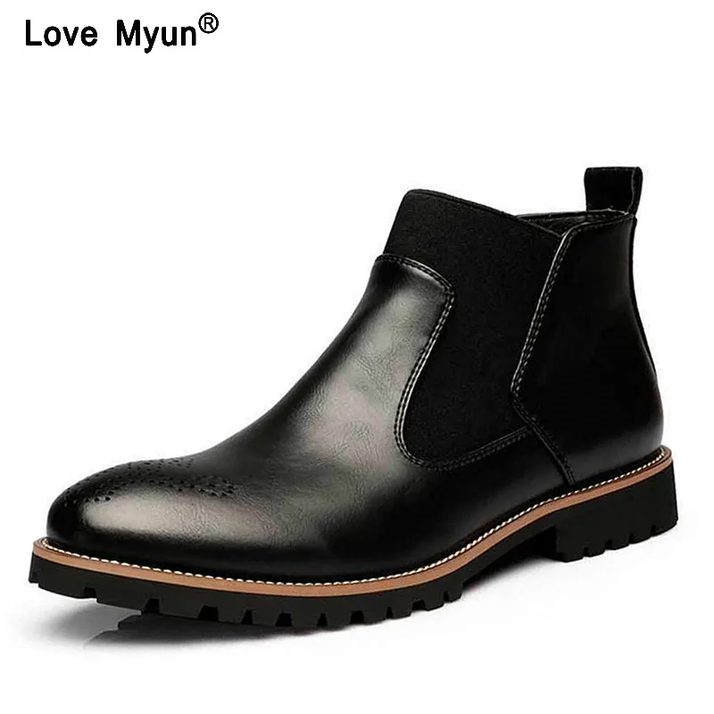 Big Size Autumn Winter Men Martin boots Slip-On Pointed Toe Chelsea Boots Genuine leather Breathable Ankle Boots Male shoes 69
Big Size Autumn Winter Men Martin boots Slip-On Pointed Toe Chelsea Boots Genuine leather Breathable Ankle Boots Male shoes 69