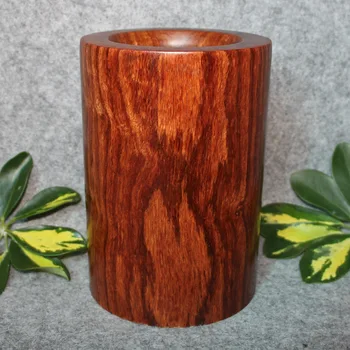 Burma Huali wood carving decoration rosewood pen containing the whole wood tube without splicing necessary study
Burma Huali wood carving decoration rosewood pen containing the whole wood tube without splicing necessary study
