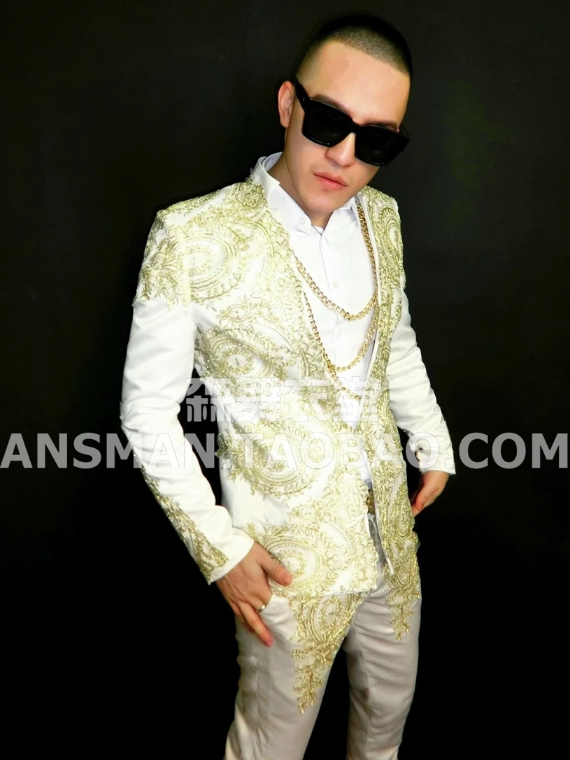 New high quality Male DJ GD baroque style embroidery white suit costumes suit for singer dancer in nightclub stars
New high quality Male DJ GD baroque style embroidery white suit costumes suit for singer dancer in nightclub stars