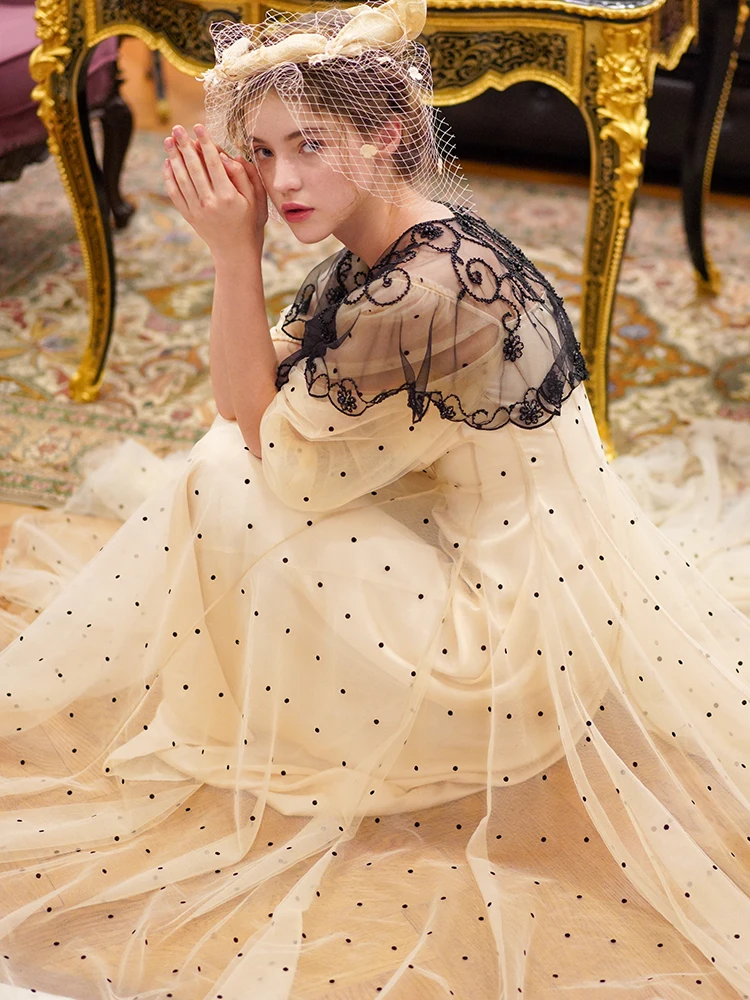 LYNETTE'S CHINOISERIE Spring Summer New Original Design Women Exquisite French Vintage Black Polka Dots Mesh Apricot Dresses
LYNETTE'S CHINOISERIE Spring Summer New Original Design Women Exquisite French Vintage Black Polka Dots Mesh Apricot Dresses