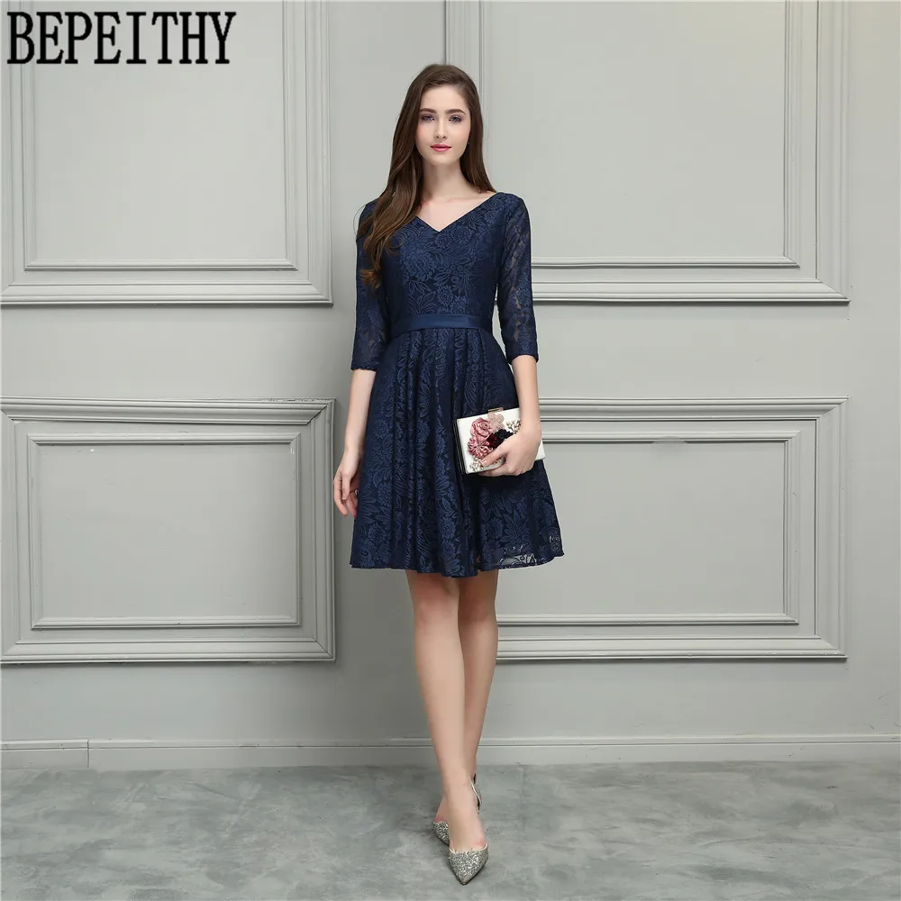BEPEITHY New Arrival Vestido De Festa Longo V-Neck Navy Blue Lace Half Sleeve A-Line Tea-length Prom Dress Bridesmaid Dress 2019
BEPEITHY New Arrival Vestido De Festa Longo V-Neck Navy Blue Lace Half Sleeve A-Line Tea-length Prom Dress Bridesmaid Dress 2019