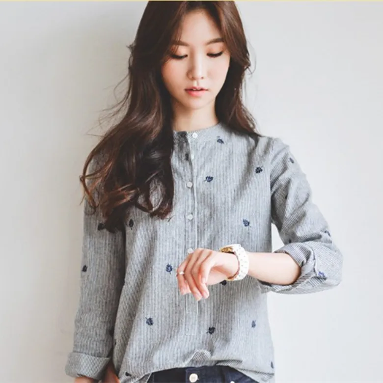 Quality Women Embroidery Long Sleeved Blouse 2017 New Cotton Linen Gray Striped Shirt Woman Casual Shirts Blusas Lady Fashion
Quality Women Embroidery Long Sleeved Blouse 2017 New Cotton Linen Gray Striped Shirt Woman Casual Shirts Blusas Lady Fashion