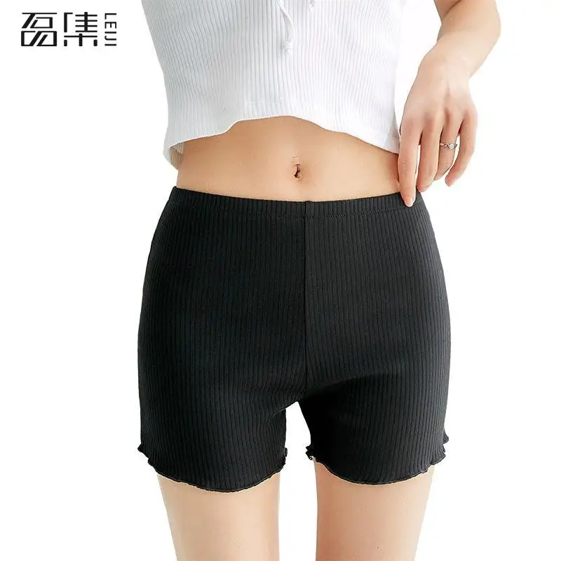 Safety Short Pants Women Short Summer plus Size Cotton Vertical Stripe Safety Pants Women's Loose Home Shorts
Safety Short Pants Women Short Summer plus Size Cotton Vertical Stripe Safety Pants Women's Loose Home Shorts