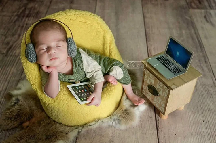 newborn photography props
