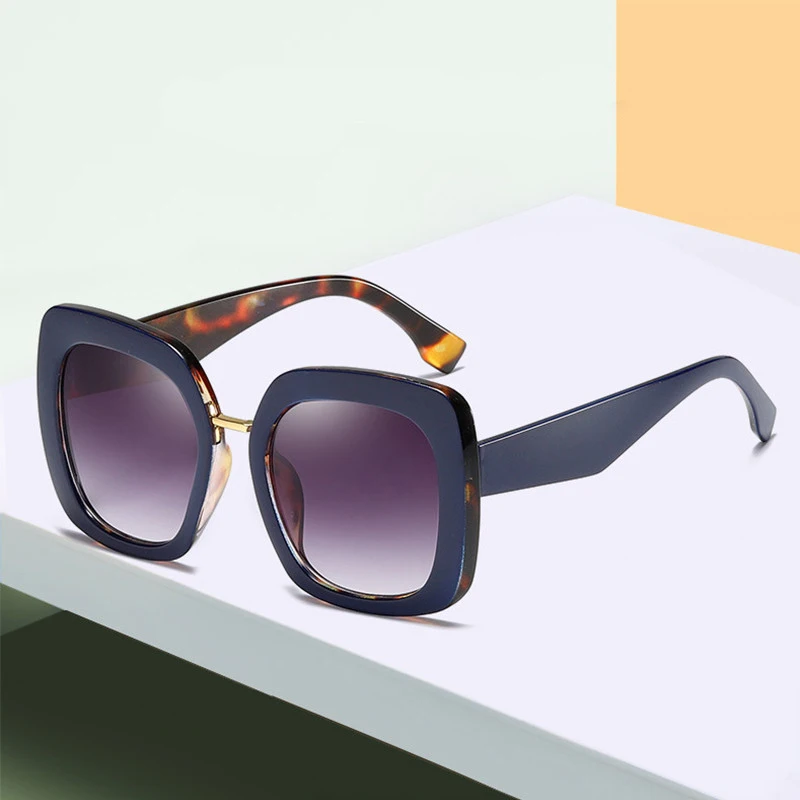 Oversized Sunglasses Women Luxury Transparent Gradient Sun Glasses Big Frame Vintage Eyewear UV400 Glasses for Lady
Oversized Sunglasses Women Luxury Transparent Gradient Sun Glasses Big Frame Vintage Eyewear UV400 Glasses for Lady