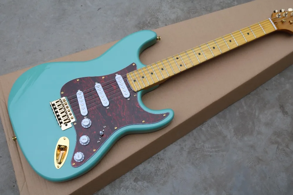 Free shipping Top quality New Arrival 6 string stratocaster cyan electric guitar Red Pearl Pickguard Gold hardware
Free shipping Top quality New Arrival 6 string stratocaster cyan electric guitar Red Pearl Pickguard Gold hardware