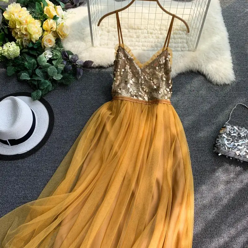 Spaghetti Strap V Neck Long Summer Dress Women Mesh Backless Sleeveless Sling A-Line Dresses Female Strap Elegant Dresses z0651
Spaghetti Strap V Neck Long Summer Dress Women Mesh Backless Sleeveless Sling A-Line Dresses Female Strap Elegant Dresses z0651