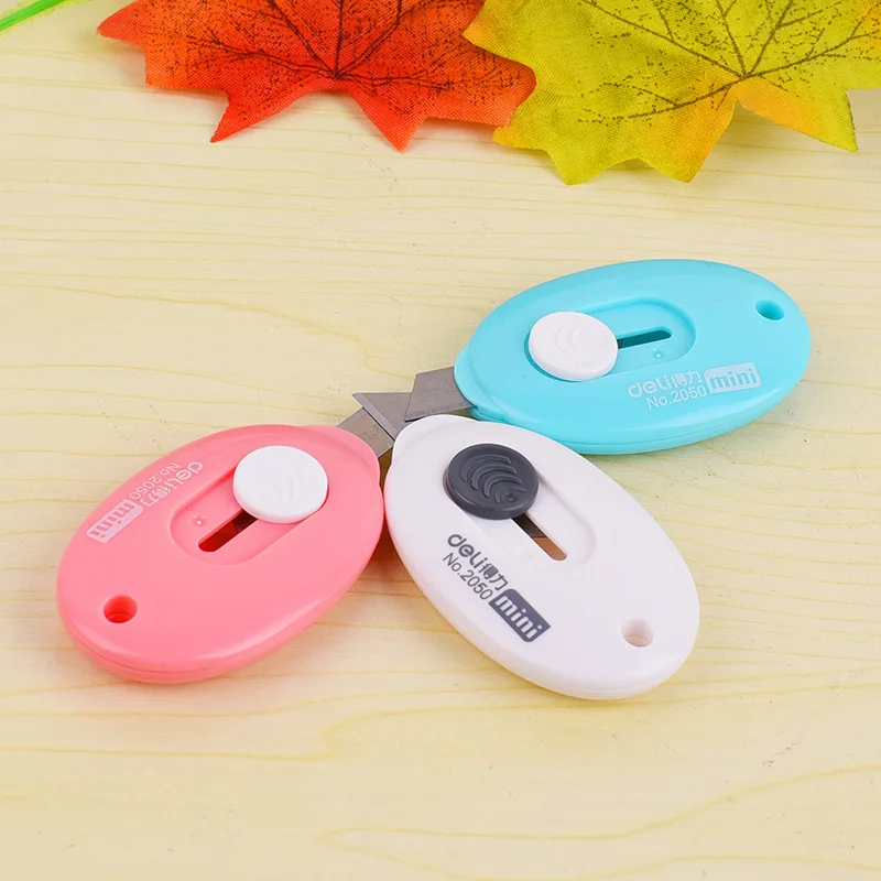 Deli Mini Utility Knife Pocket Retractable Keychain Paper Box Cutter Letter Opener School Office Supply Stationery Outdoor Tool
Deli Mini Utility Knife Pocket Retractable Keychain Paper Box Cutter Letter Opener School Office Supply Stationery Outdoor Tool