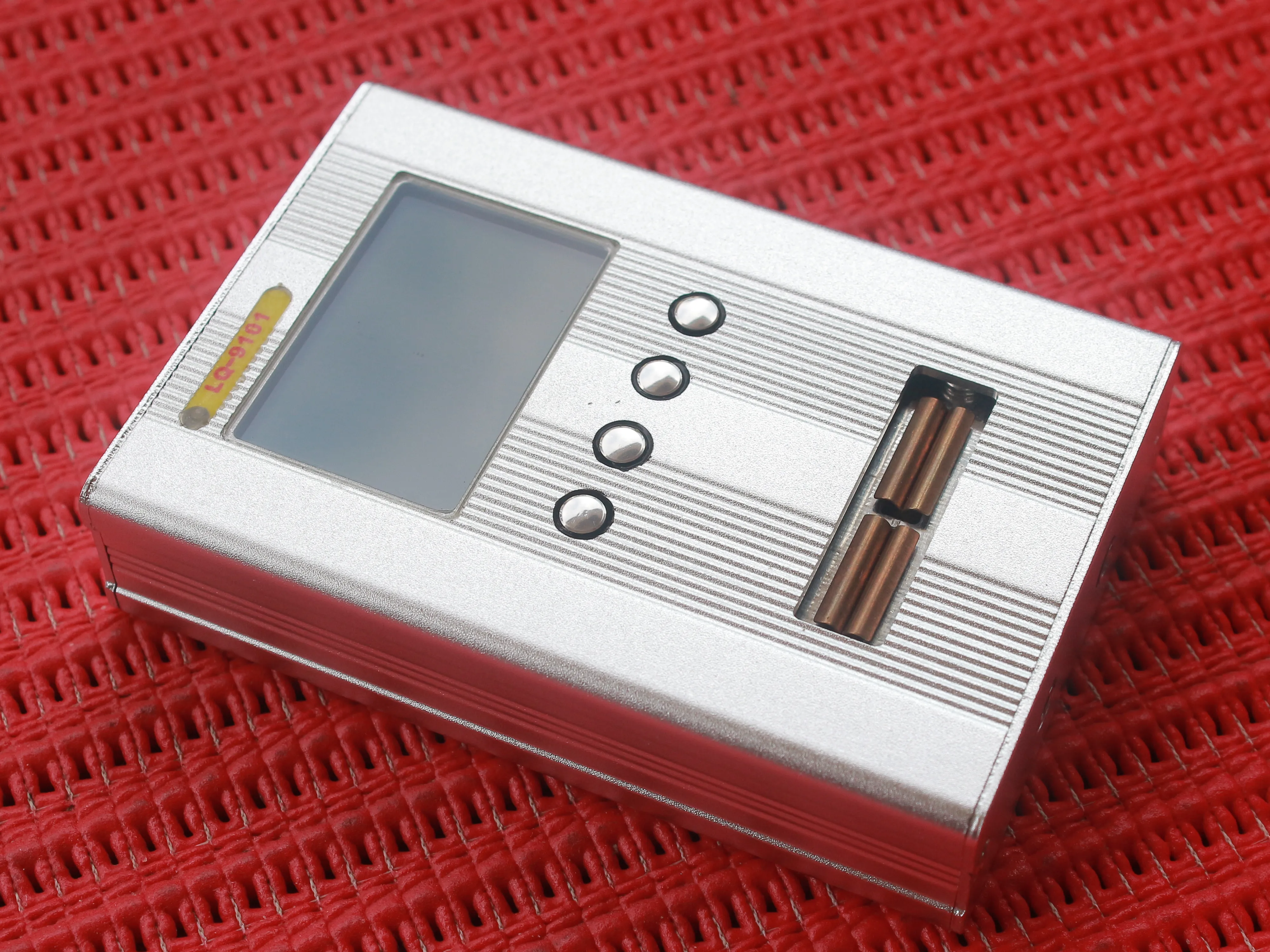 LCR portable 10KHz digital bridge, portable resistance inductance capacitance meter LQ-9101 parallel pocket measuring instrument 
LCR portable 10KHz digital bridge, portable resistance inductance capacitance meter LQ-9101 parallel pocket measuring instrument