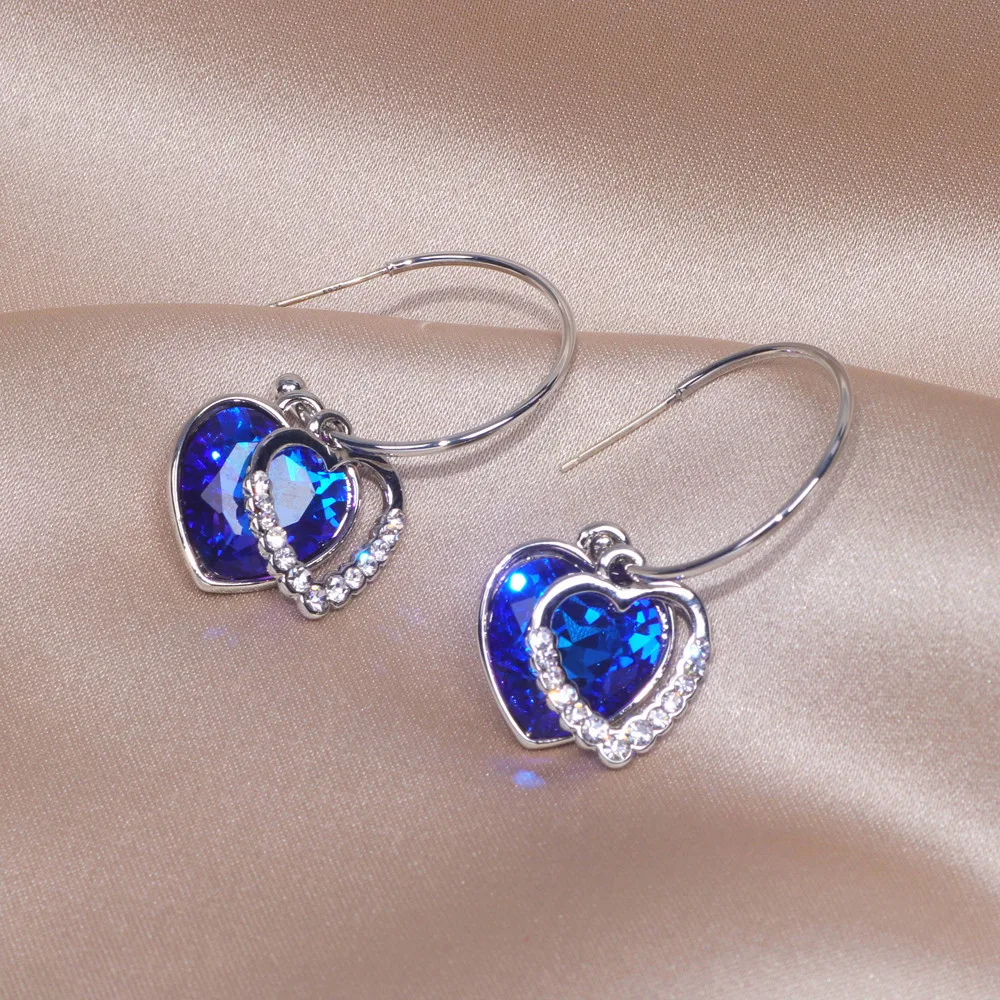 Trendy Big Round Circle Geometric Earrings Crystal Heart Hoop Earrings For Women LOVE Romantic Jewelry Charm Personality Earring
Trendy Big Round Circle Geometric Earrings Crystal Heart Hoop Earrings For Women LOVE Romantic Jewelry Charm Personality Earring