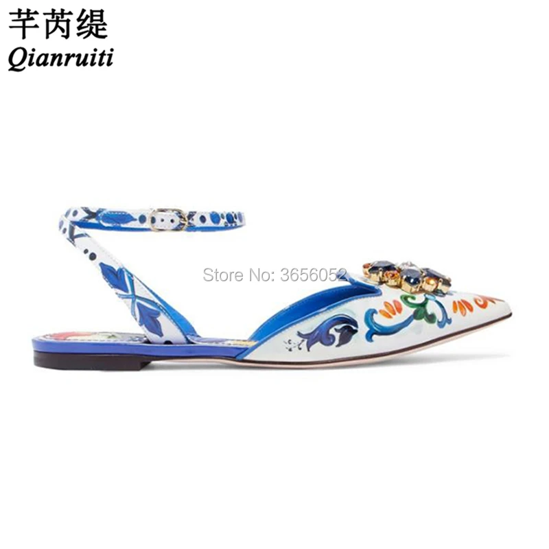 Qianruiti White Blue Printing Leather Floral Sandalias Pointed Toe Ankle Strap Flat Shoes Summer Bling Crystal Ladies Sandals
Qianruiti White Blue Printing Leather Floral Sandalias Pointed Toe Ankle Strap Flat Shoes Summer Bling Crystal Ladies Sandals