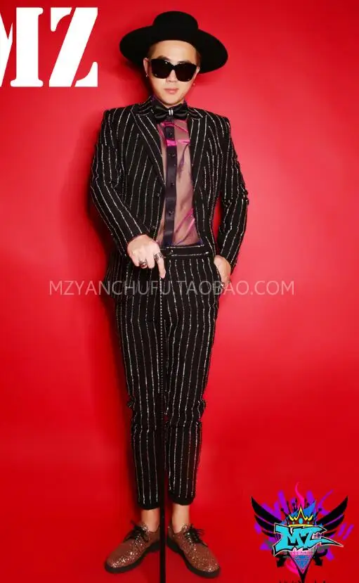 S-5XL HOT New Men's clothing singer DJ GD Personality fashion flash drill suit set plus size Nightclub bar costumes formal dress
S-5XL HOT New Men's clothing singer DJ GD Personality fashion flash drill suit set plus size Nightclub bar costumes formal dress