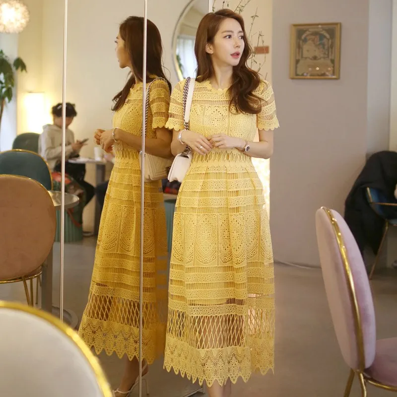 Women Elegant Hollow Out Mesh Lace Dress 2019 Summer Short Sleeve Yellow Dress Empire Solid Midi A-Line Dresses
Women Elegant Hollow Out Mesh Lace Dress 2019 Summer Short Sleeve Yellow Dress Empire Solid Midi A-Line Dresses