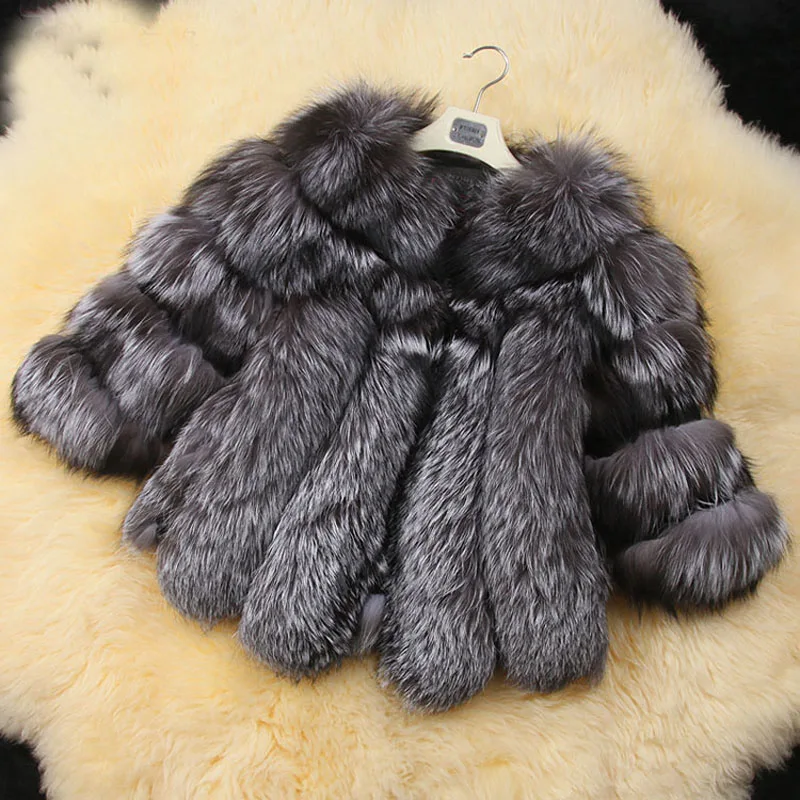 Genuine Nature Silver Fox Fur Coats for Women Real Natural Fur Coat Woman Short Style Warm Luxury Waistcoats Overcoats BF-C0303
Genuine Nature Silver Fox Fur Coats for Women Real Natural Fur Coat Woman Short Style Warm Luxury Waistcoats Overcoats BF-C0303