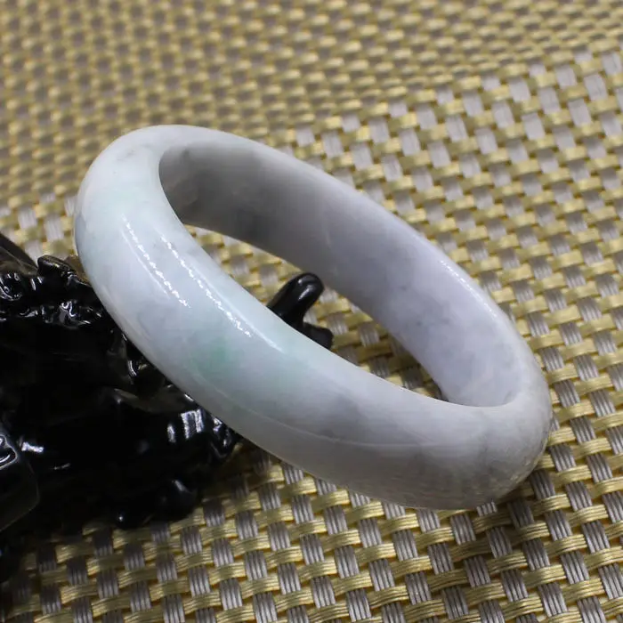 57mm Certified Grade "A" Natural Green Jadeite Jade Gems Bracelet Bangle 3668 10.20 40
57mm Certified Grade "A" Natural Green Jadeite Jade Gems Bracelet Bangle 3668 10.20 40