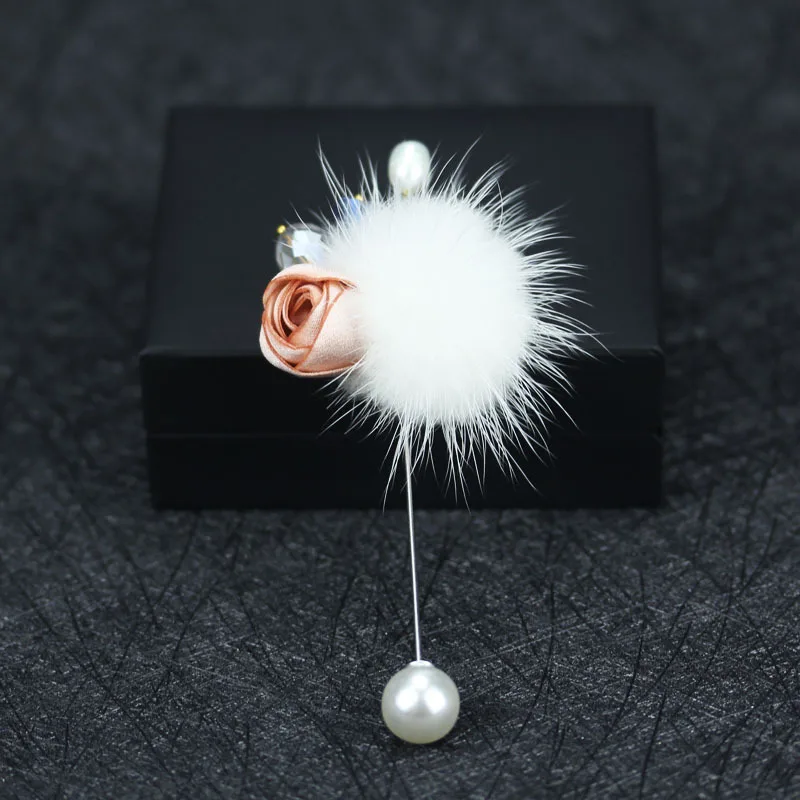 New Cloth Art Mink Fur Ball Flower Brooch Original Pearl Brooches Corsage Coat Scarf Buckle Long Needle Pins Women Accessories
New Cloth Art Mink Fur Ball Flower Brooch Original Pearl Brooches Corsage Coat Scarf Buckle Long Needle Pins Women Accessories