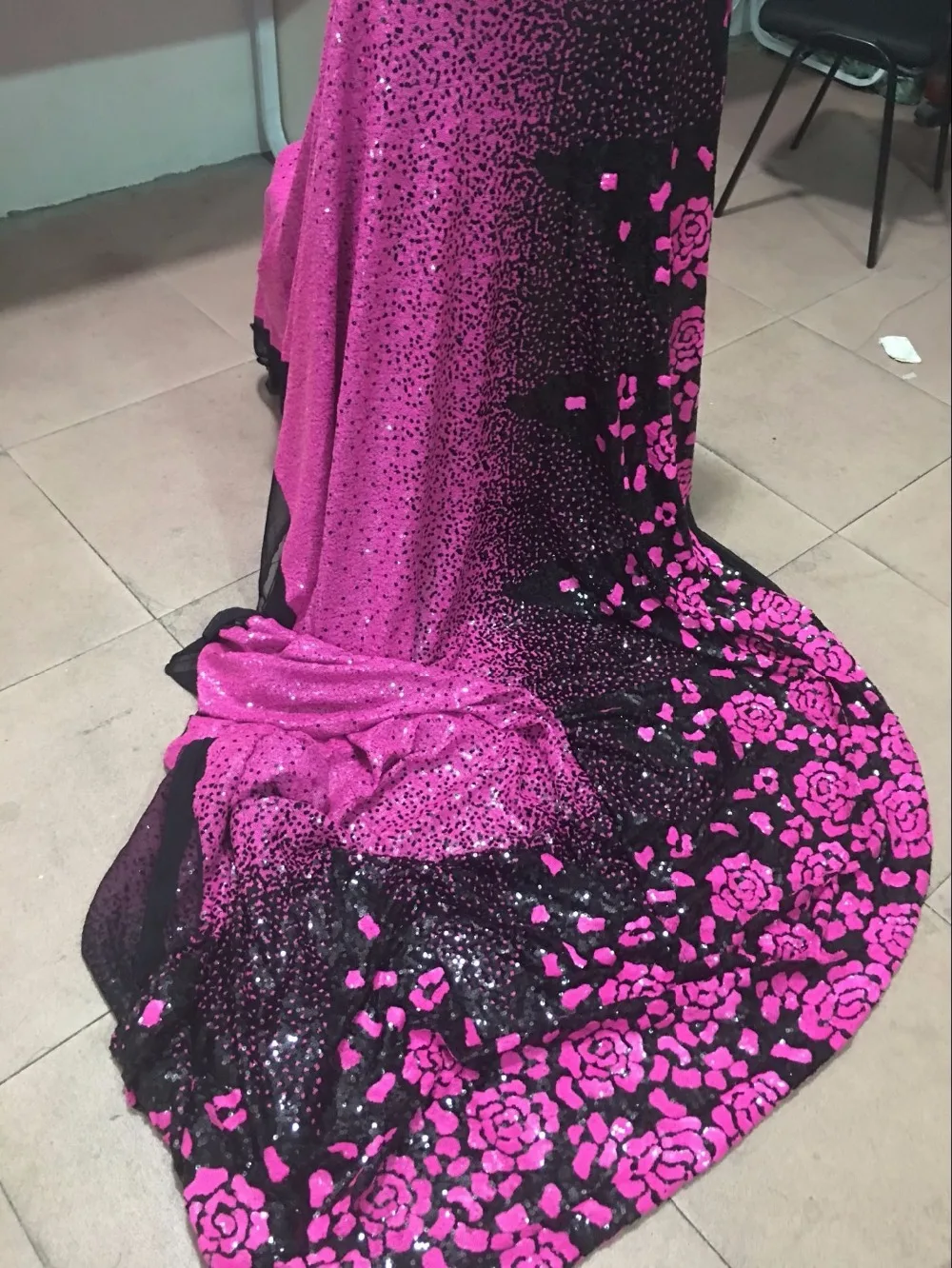 African Lace Fabric 2019 French Sequins Net Lace Noble Gold Sequins Fabrics High Quality African Black Tulle Sequins Lace Fabric
African Lace Fabric 2019 French Sequins Net Lace Noble Gold Sequins Fabrics High Quality African Black Tulle Sequins Lace Fabric