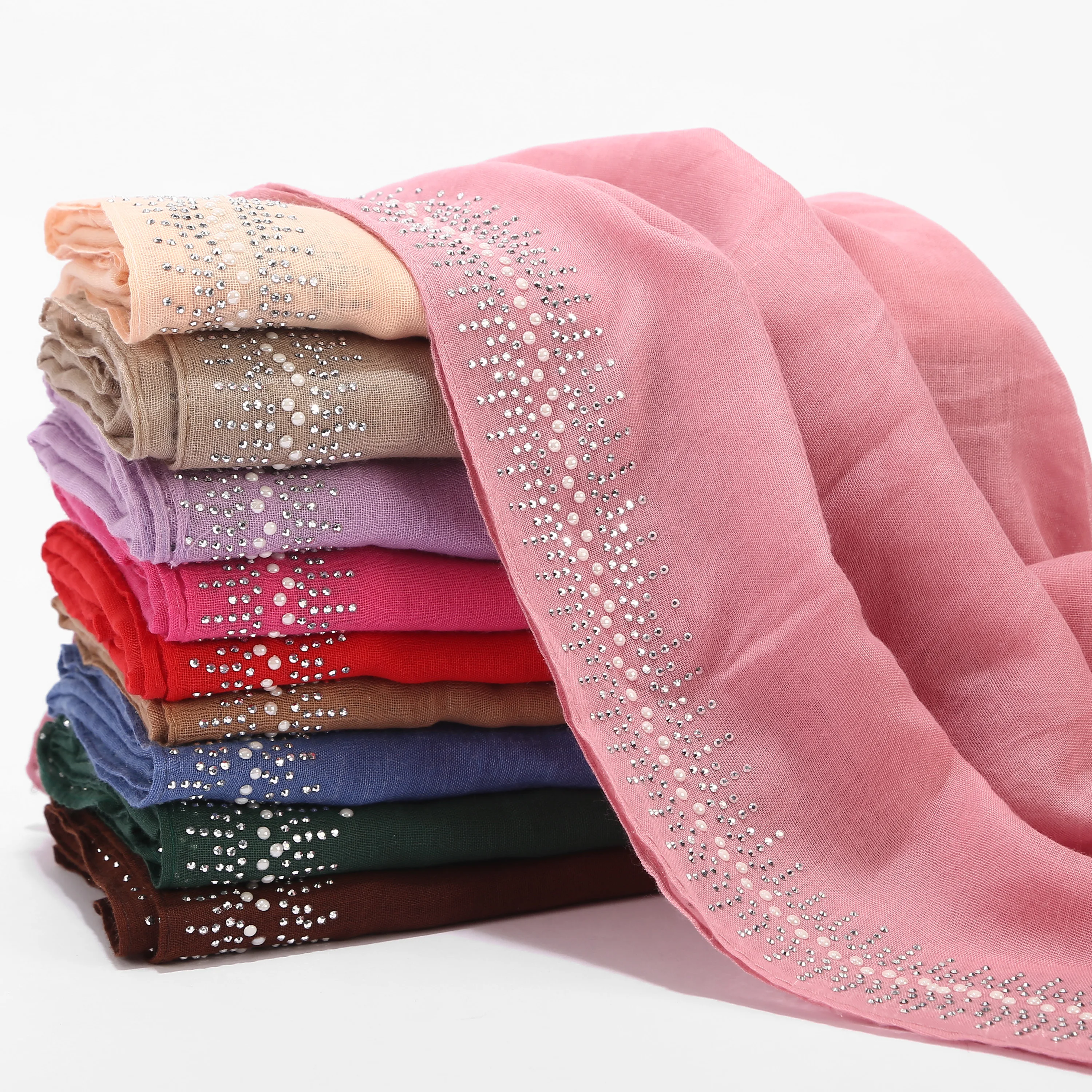 New Women Solid Color Shawls Soft Shiny Scarf With Diamond Scarf Female Charming Scarf Bead Wrap Muslim Hijabs
New Women Solid Color Shawls Soft Shiny Scarf With Diamond Scarf Female Charming Scarf Bead Wrap Muslim Hijabs
