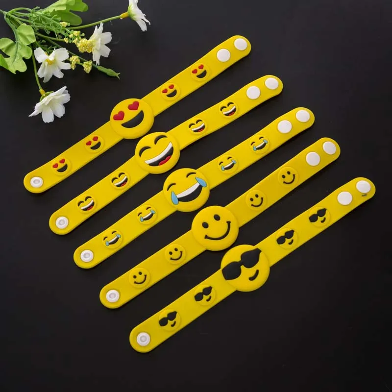 3/4/6 Pcs Emoji Bangle Bracelet Birthday Party Favors Party Decorations Kids Wedding Gifts for Guests Baby Shower Souvenirs
3/4/6 Pcs Emoji Bangle Bracelet Birthday Party Favors Party Decorations Kids Wedding Gifts for Guests Baby Shower Souvenirs