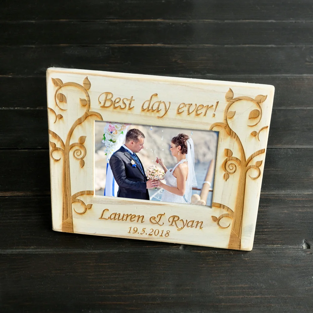 Image Personalized Retro White Frame Wedding Picture Frame Engagement Gift for Couple