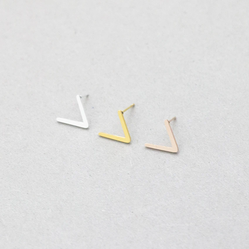 Minimalism Chevron V Stud Earrings For Women Simple Retro Arrow Jewelry Boucle D'oreille Femme 2017 Rose Gold Color Aros Gifts
Minimalism Chevron V Stud Earrings For Women Simple Retro Arrow Jewelry Boucle D'oreille Femme 2017 Rose Gold Color Aros Gifts