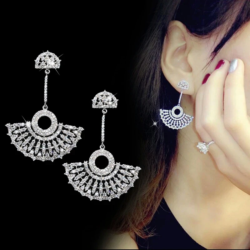 Top Quality S925 Silver Needle Long Dangle Earrings Exquisite Full Mosaic AAA+ Zirconia Fan Earrings Silver Color For Women
Top Quality S925 Silver Needle Long Dangle Earrings Exquisite Full Mosaic AAA+ Zirconia Fan Earrings Silver Color For Women