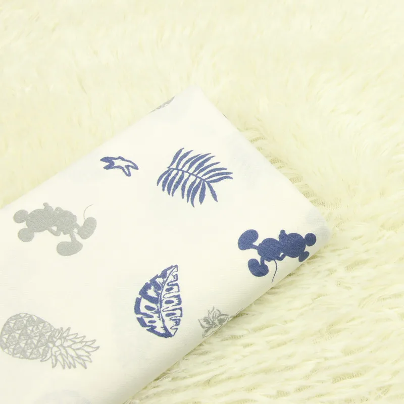 half meter 100% cotton beige bottom with mickey print fabric, handmade DIY patchwork bag pillow cloth A614
half meter 100% cotton beige bottom with mickey print fabric, handmade DIY patchwork bag pillow cloth A614