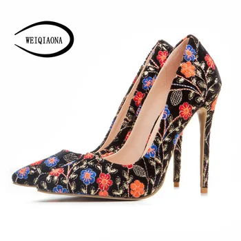 WEIQIAONA 2018 big size 33-45 high heels chic Embroider Pointed Toe Women's shoes Vintage pumps Dress shoes Wedding Shoes
WEIQIAONA 2018 big size 33-45 high heels chic Embroider Pointed Toe Women's shoes Vintage pumps Dress shoes Wedding Shoes
