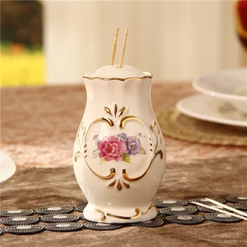 High-end European toothpick toothpick pot box Table Decor ceramic living room modern luxury decoration
High-end European toothpick toothpick pot box Table Decor ceramic living room modern luxury decoration