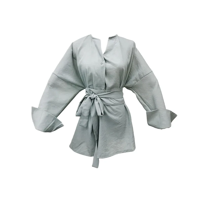 LFF Spring Autumn New Women Fashion Korea Lazy Style Solid Color Empire Waist Slim Fit V-Neck Sashes Sleeve Elegant Trench Coats
LFF Spring Autumn New Women Fashion Korea Lazy Style Solid Color Empire Waist Slim Fit V-Neck Sashes Sleeve Elegant Trench Coats
