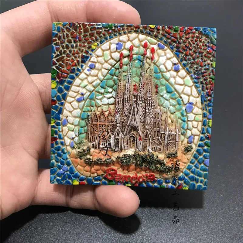 

Spain Tourist Souvenirs Gaudi Sagrada Familia Barcelona Fridge Magnets Hand-painted 3D Resin refrigerator stickers