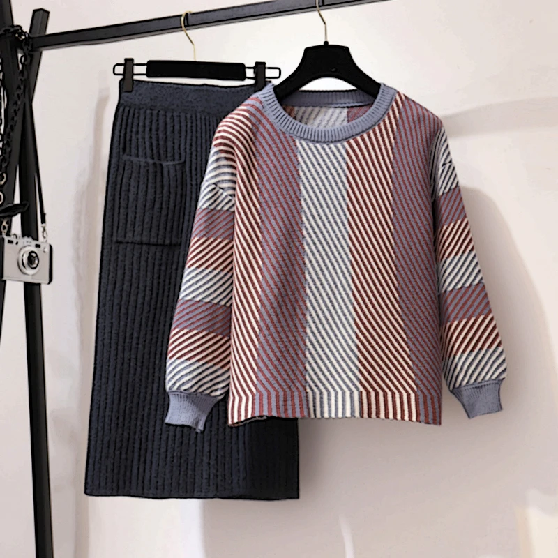 CBAFU spring 2 piece set knitted women suit striped patchwork sweater elastic bodycon skirt suit 2018 runway skirt sets N973
CBAFU spring 2 piece set knitted women suit striped patchwork sweater elastic bodycon skirt suit 2018 runway skirt sets N973