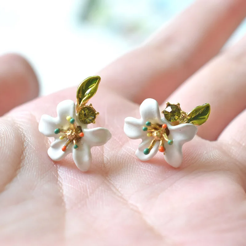 Warmhome Jewelry 2018 Korean 925 Silver Needles Small Enamel White Flowers Women's Stud Earrings For Wedding Christmas gifts
Warmhome Jewelry 2018 Korean 925 Silver Needles Small Enamel White Flowers Women's Stud Earrings For Wedding Christmas gifts