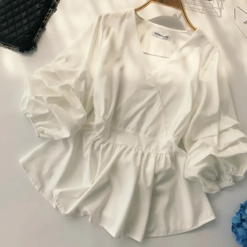 CBAFU solid slim puff sleeve women blouse v neck vintage bow elegant female shirts cute fashion chic casual women tops D521
CBAFU solid slim puff sleeve women blouse v neck vintage bow elegant female shirts cute fashion chic casual women tops D521
