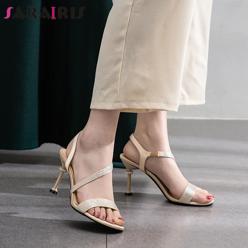 SARAIRIS 2019 High Quality Hot Sale Black Pink Shoes Woman Sandals Strange Style Peep Toe Elegant Sandals Woman Shoes Footwear
SARAIRIS 2019 High Quality Hot Sale Black Pink Shoes Woman Sandals Strange Style Peep Toe Elegant Sandals Woman Shoes Footwear