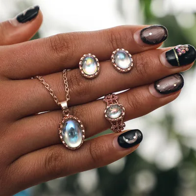 4 Pcs/Sets Retro Opal For Woman Girl Pendant Necklaces Choker Oval Cut Gold Color Bohemia Wedding Jewelry Gifts N52
4 Pcs/Sets Retro Opal For Woman Girl Pendant Necklaces Choker Oval Cut Gold Color Bohemia Wedding Jewelry Gifts N52