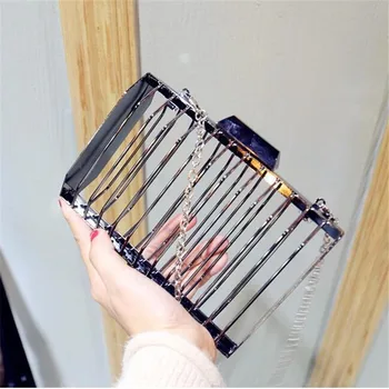 2020 top quality women hollow out evening clutch luxury wedding dinner bags with chain clutch purse drop shipping MN1246
2020 top quality women hollow out evening clutch luxury wedding dinner bags with chain clutch purse drop shipping MN1246