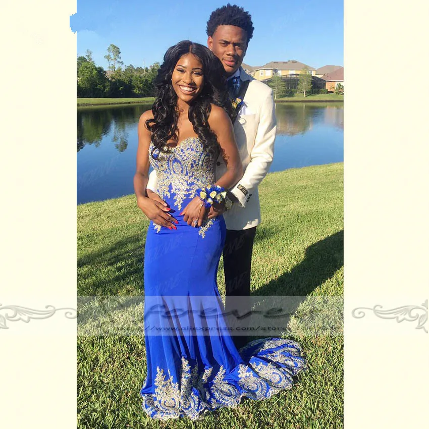 Elegant Gold Appliques Royal Blue Long Evening Dresses 2019 Sexy Sweetheart Sweep Train Formal Gown Vestido De Gala Abiye Custom
Elegant Gold Appliques Royal Blue Long Evening Dresses 2019 Sexy Sweetheart Sweep Train Formal Gown Vestido De Gala Abiye Custom