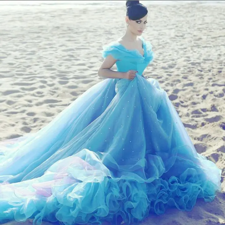 Cinderella Blue Wedding Dresses Ball Gown Off Shoulder Count Train Beaded Summer Beach WEdding Gowns fairy tale princess Bride
Cinderella Blue Wedding Dresses Ball Gown Off Shoulder Count Train Beaded Summer Beach WEdding Gowns fairy tale princess Bride
