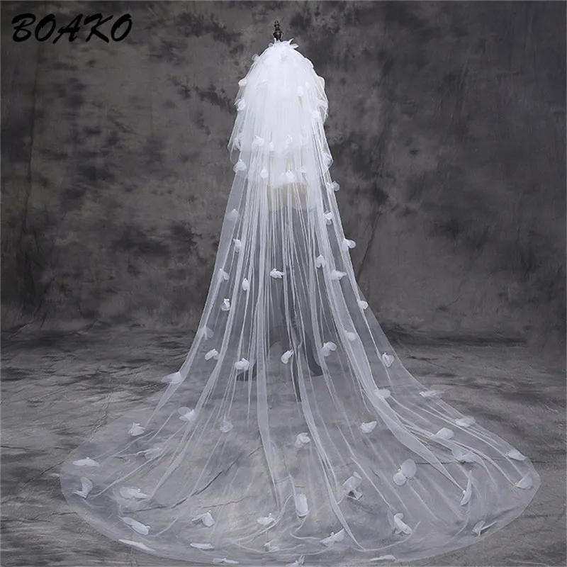 BOAKO 3 Meters Three Layer Tulle Long Wedding Veil White 3M Cut Edge Bridal Veil with Embroidered Flower Petals Velos De Novia
BOAKO 3 Meters Three Layer Tulle Long Wedding Veil White 3M Cut Edge Bridal Veil with Embroidered Flower Petals Velos De Novia