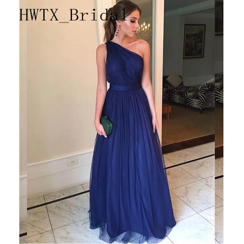 Royal Blue One Shoulder Bridesmaid Dresses Long Elegant Soft Tulle Backless A Line Wedding Party Dress 2019 Arabic Women Gowns
Royal Blue One Shoulder Bridesmaid Dresses Long Elegant Soft Tulle Backless A Line Wedding Party Dress 2019 Arabic Women Gowns