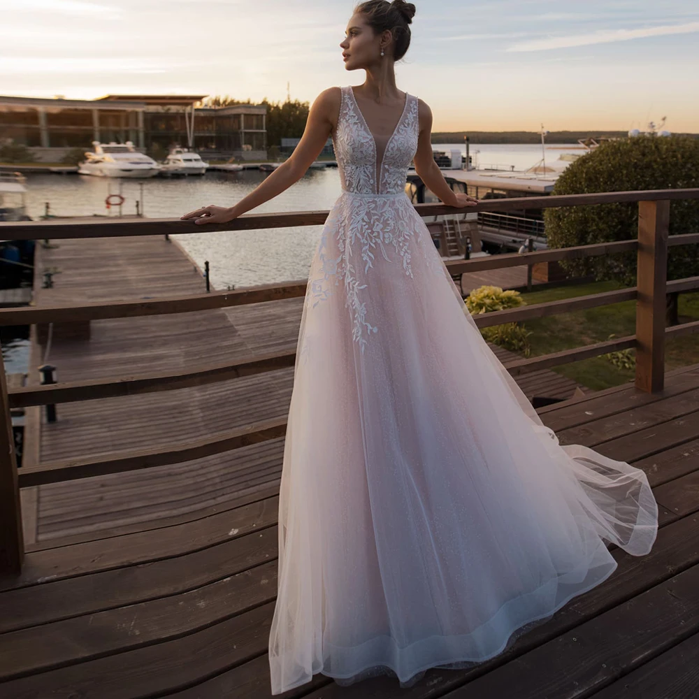 Charming V-neck Sleeveless Pink Wedding Dresses Sparkling A-line Lace Bridal Gown Vestidos de Novia 2019 Bride Dress
Charming V-neck Sleeveless Pink Wedding Dresses Sparkling A-line Lace Bridal Gown Vestidos de Novia 2019 Bride Dress