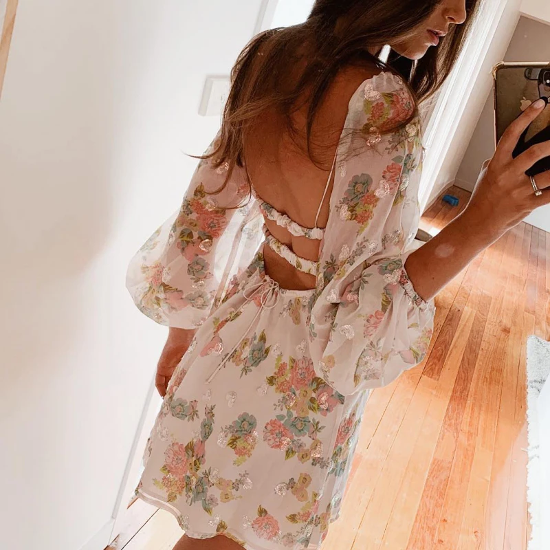 Sexy Backless Spaghetti Strap Printed Bohemian Beach Dress Women 2019 Summer Fashion Short Sequined Chiffon Dress Vestidos
Sexy Backless Spaghetti Strap Printed Bohemian Beach Dress Women 2019 Summer Fashion Short Sequined Chiffon Dress Vestidos