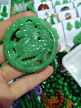 Global set limit to 1 piece Carved green circular horse pendant Charm men and women style gratis pendant rope chain
Global set limit to 1 piece Carved green circular horse pendant Charm men and women style gratis pendant rope chain